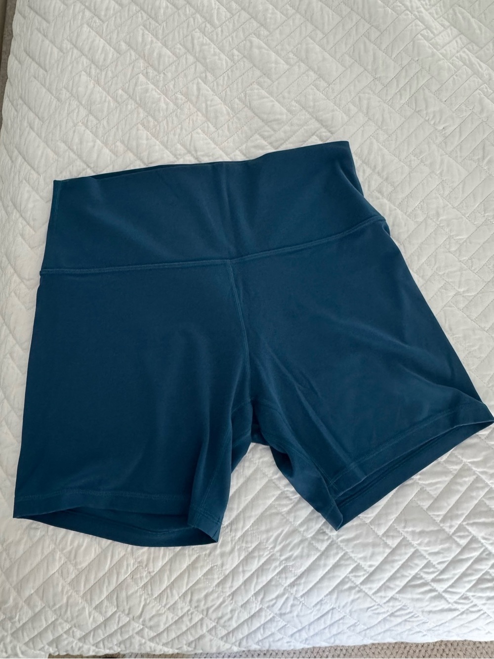 Lululemon Align shorts 6”